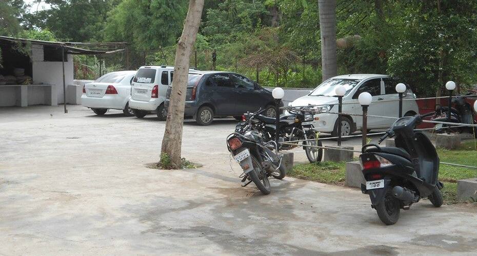 Hotel Favourite Regency, Anand 3